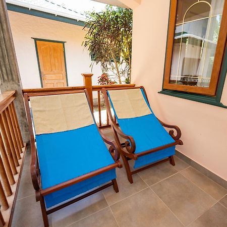 Pension Michel Villa Roche Bois La Digue Exterior photo